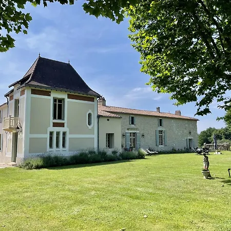 Chateau Masburel Bed & Breakfast 4*