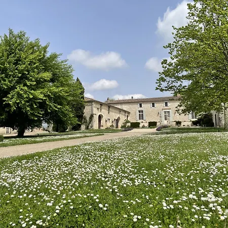Chateau Masburel Bed & Breakfast 4*