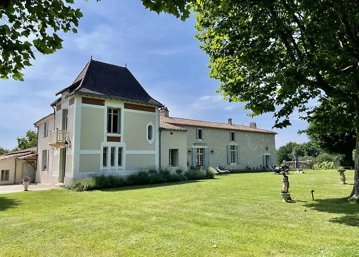 Chateau Masburel Bed & Breakfast 4*