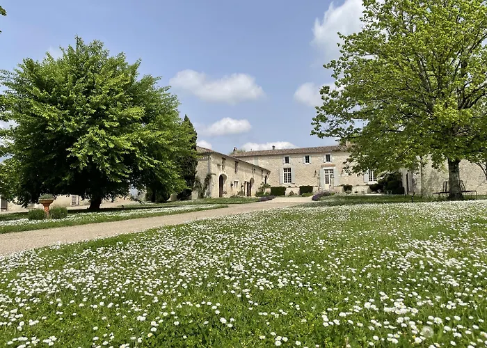Chateau Masburel Bed and breakfast 4*