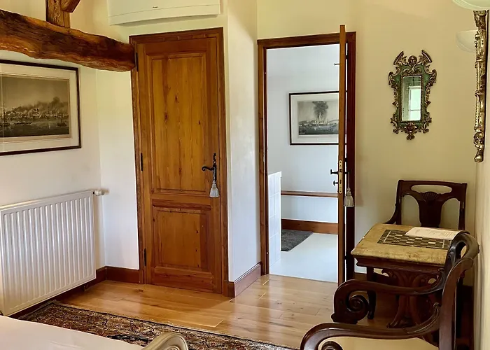 Bed and breakfast Chateau Masburel 4*